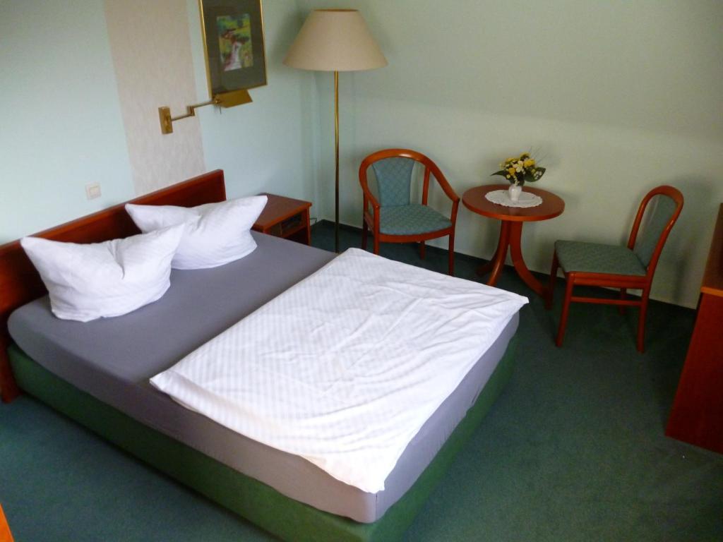 Hotel Brandenburg Koenigs Wusterhausen Phòng bức ảnh