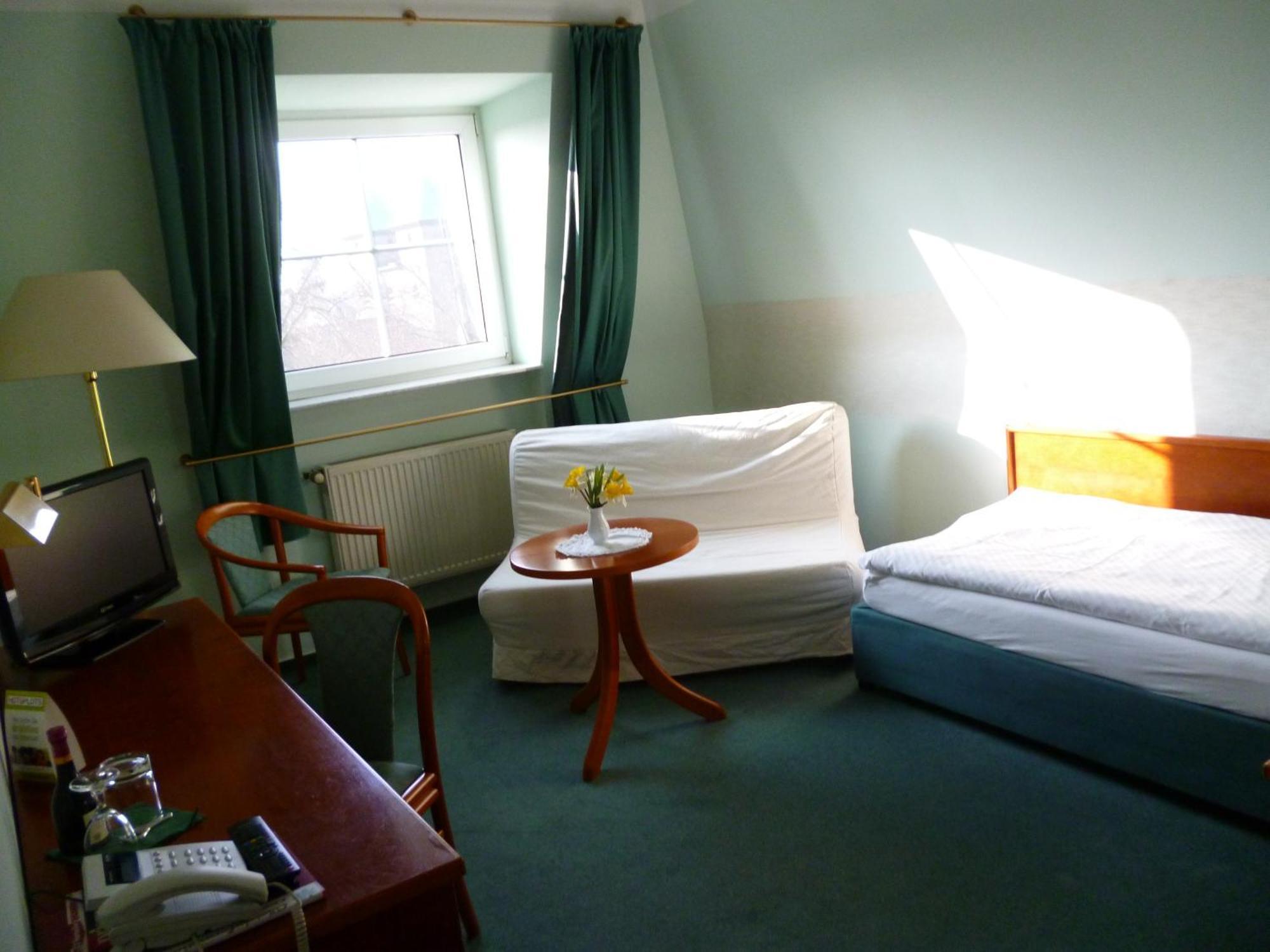 Hotel Brandenburg Koenigs Wusterhausen Ngoại thất bức ảnh